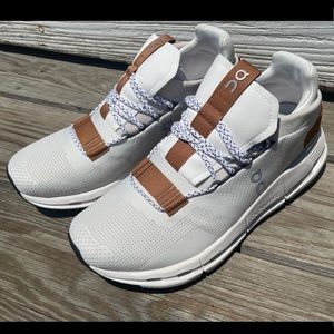 On Cloudnova tennis athletic shoes